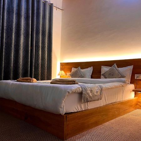 Traveller Nest Hotel Deskit Eksteriør billede